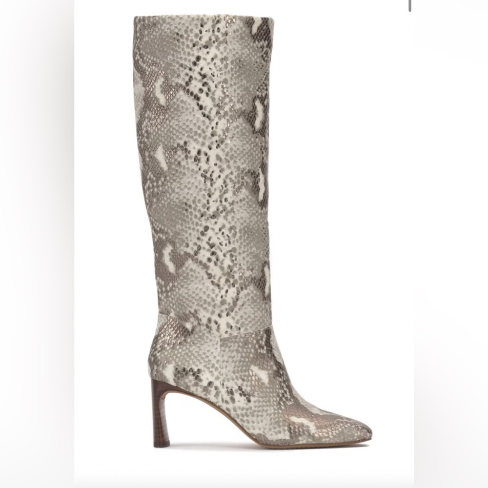 BRAND NEW Vince Camuto Hersha2 Wide Calf Heeled Boots